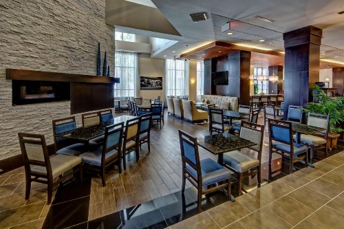 Hampton Inn & Suites Nashville Downtown - image 7