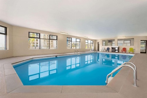 Super 8 by Wyndham Nashville East - image 14