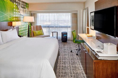 Renaissance Nashville Hotel - image 14
