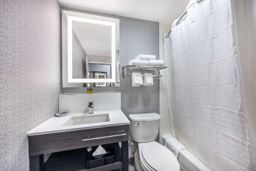 Best Western PLUS Downtown/Music Row - image 14