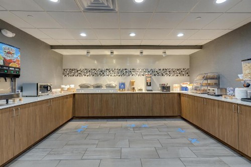 Alexis Inn and Suites Hotel - image 15