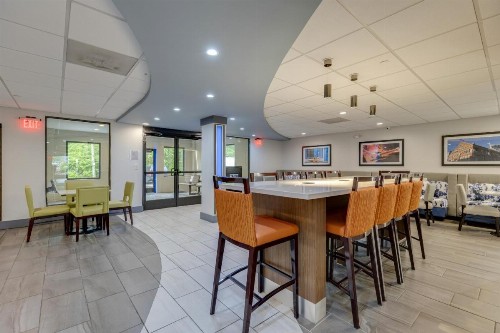 Alexis Inn and Suites Hotel - image 16