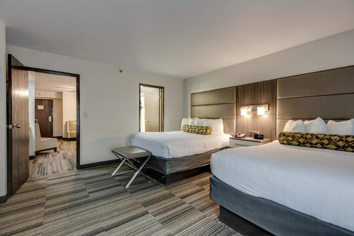 Alexis Inn and Suites Hotel - image 4