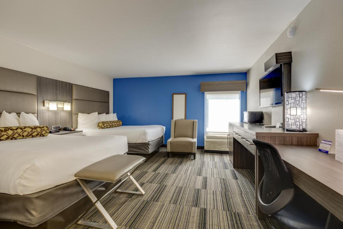 Alexis Inn and Suites Hotel - image 7