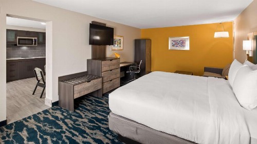 Best Western Plus Executive Residency Nashville - image 3