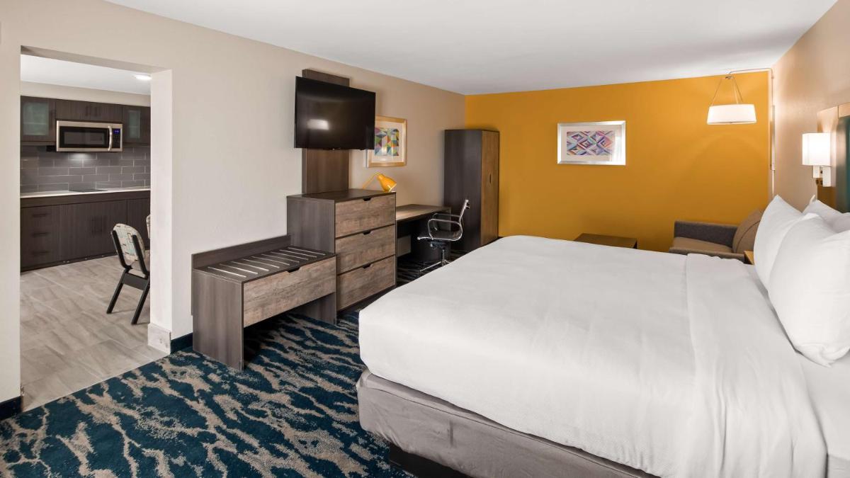 Best Western Plus Executive Residency Nashville - image 3