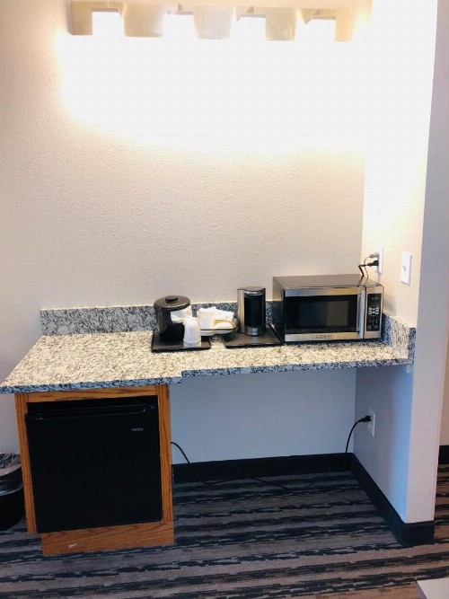 Country Inn & Suites by Radisson Nashville Airport East TN - image 26