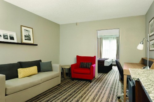 Country Inn & Suites by Radisson Nashville Airport East TN - image 3