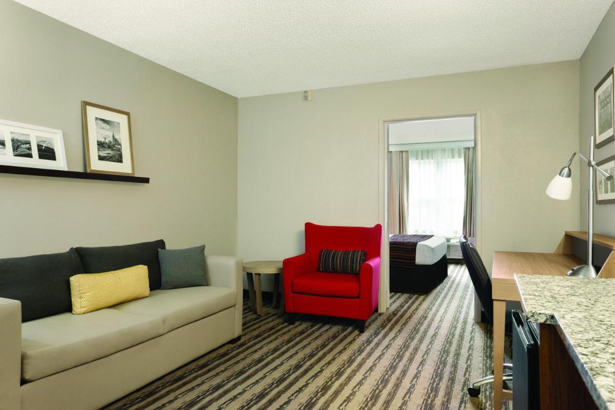 Country Inn & Suites by Radisson Nashville Airport East TN - image 3