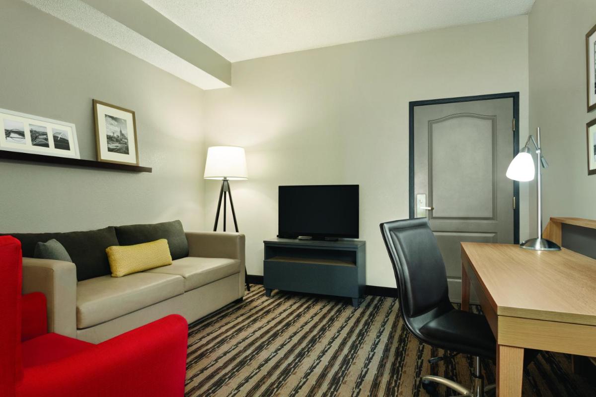 Country Inn & Suites by Radisson Nashville Airport East TN - image 7