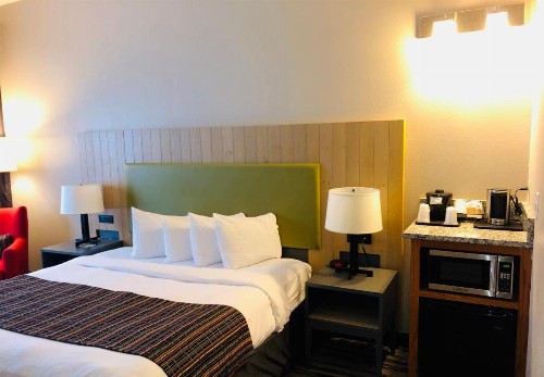 Country Inn & Suites by Radisson Nashville Airport East TN - image 9