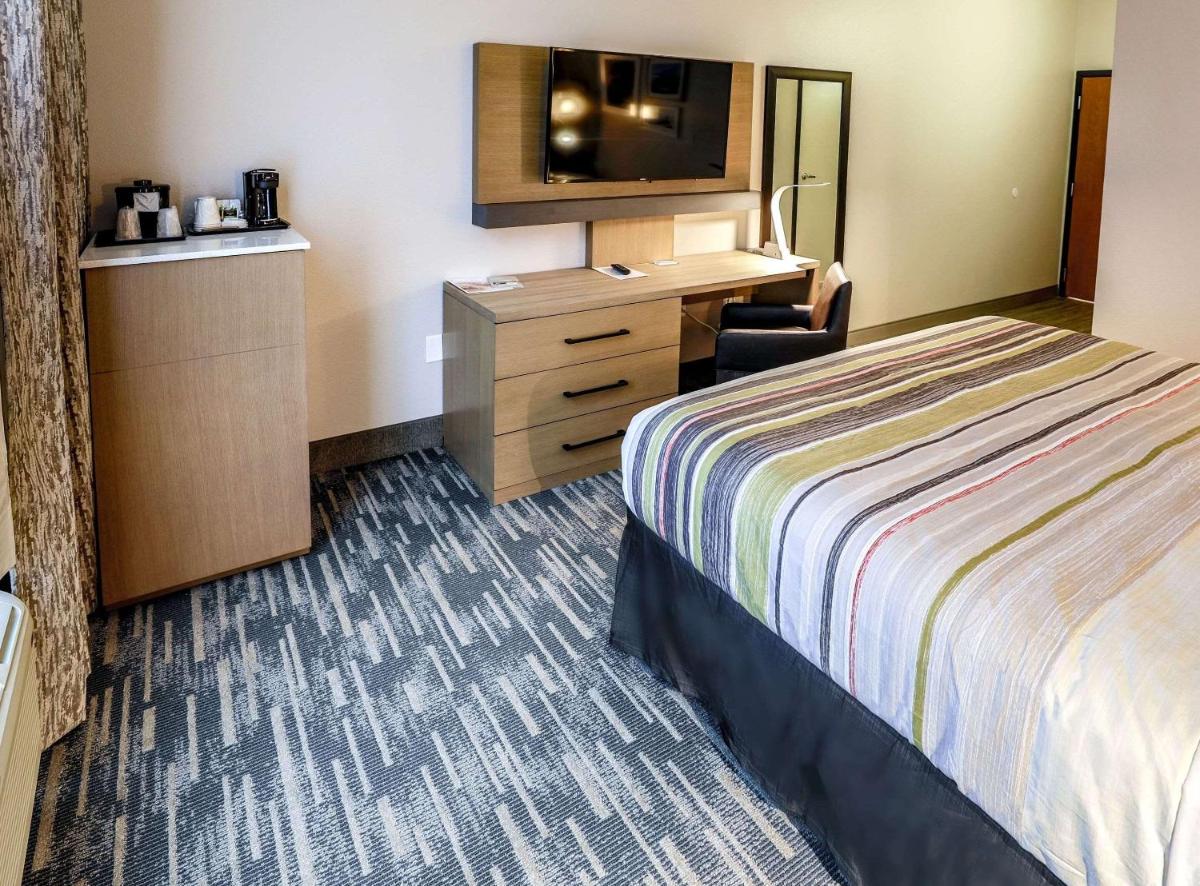 Country Inn & Suites by Radisson Nashville Airport TN - image 6