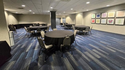 Holiday Inn Express Nashville-Downtown Conference Center an IHG Hotel - image 45