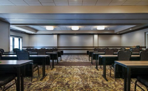Holiday Inn Nashville Vanderbilt an IHG Hotel - image 32