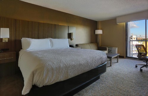 Holiday Inn Nashville Vanderbilt an IHG Hotel - image 5