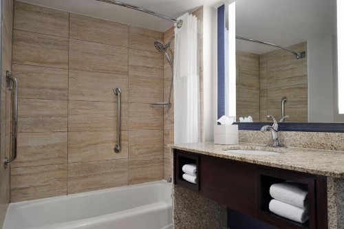 Hilton Nashville Airport - image 12