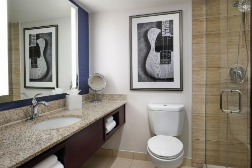 Hilton Nashville Airport - image 21