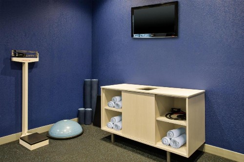 Holiday Inn Express Nashville Airport an IHG Hotel - image 12