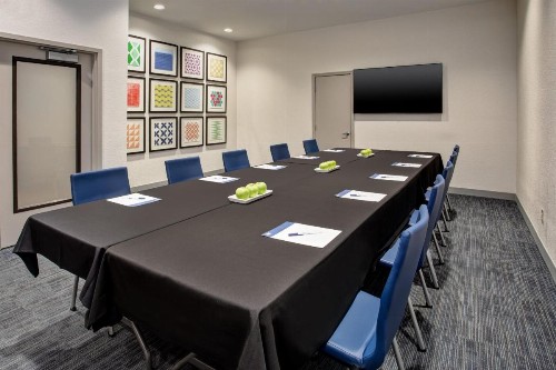 Holiday Inn Express Nashville Airport an IHG Hotel - image 15