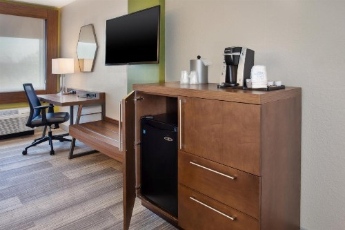 Holiday Inn Express Nashville Airport an IHG Hotel - image 18