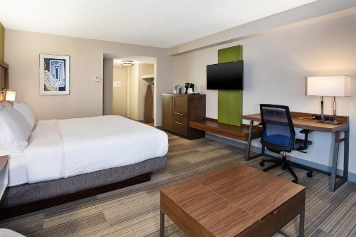 Holiday Inn Express Nashville Airport an IHG Hotel - image 19