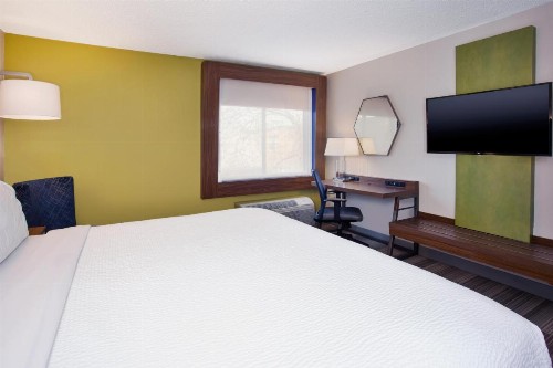 Holiday Inn Express Nashville Airport an IHG Hotel - image 28