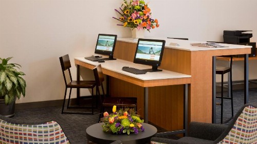 Holiday Inn Express Nashville Airport an IHG Hotel - image 32