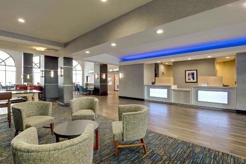 Holiday Inn Express Nashville-Opryland an IHG Hotel - image 18