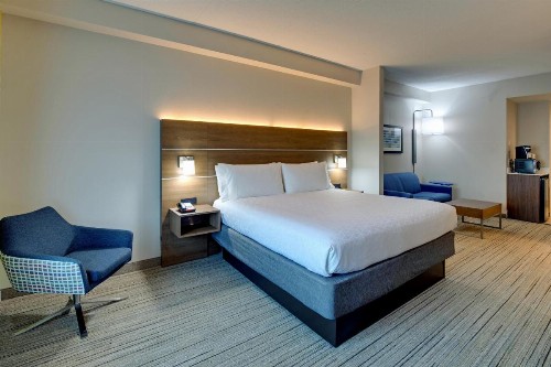 Holiday Inn Express Nashville-Opryland an IHG Hotel - image 36