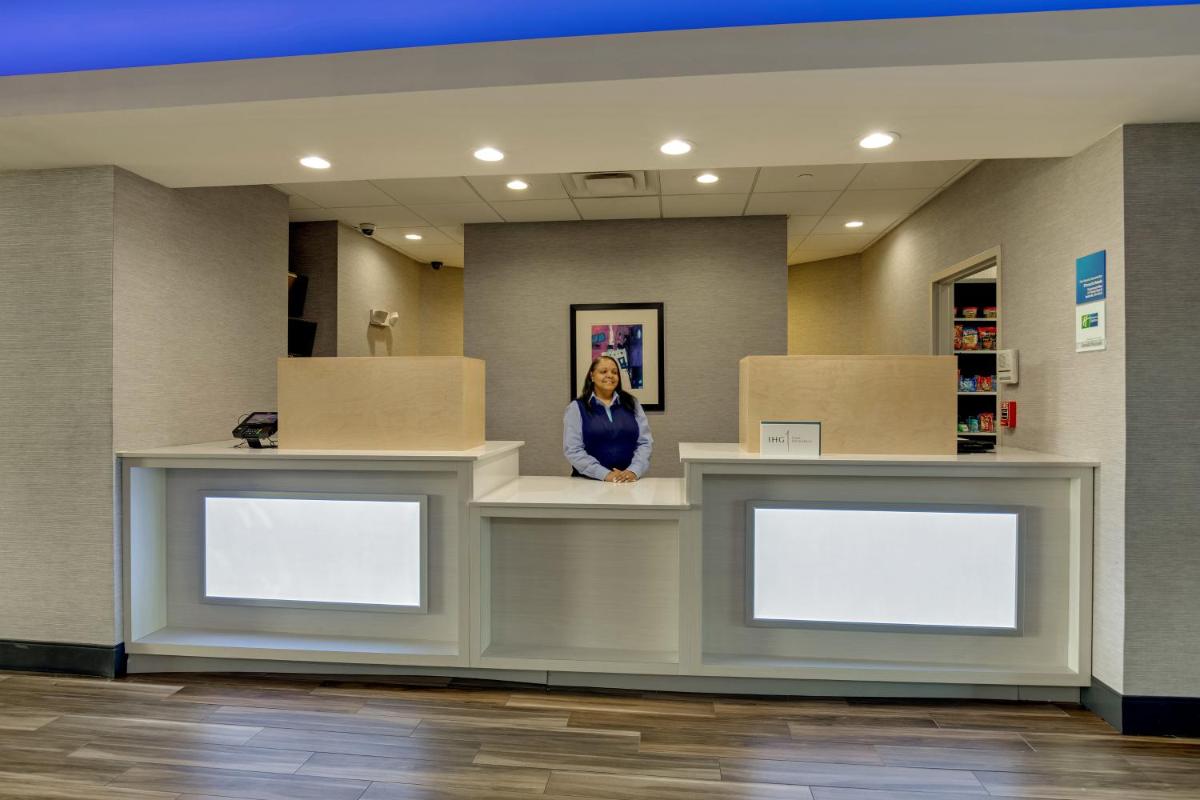 Holiday Inn Express Nashville-Opryland an IHG Hotel - image 7