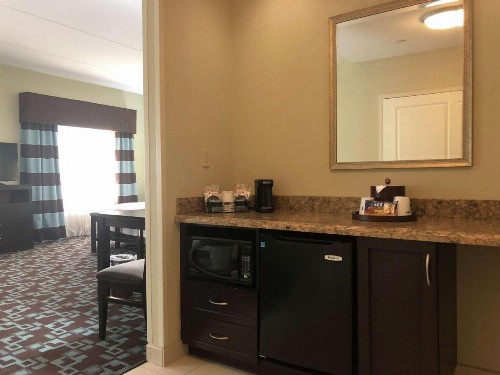 Hampton Inn & Suites Nashville at Opryland - image 14