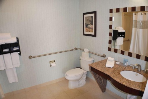 Hampton Inn & Suites Nashville at Opryland - image 25