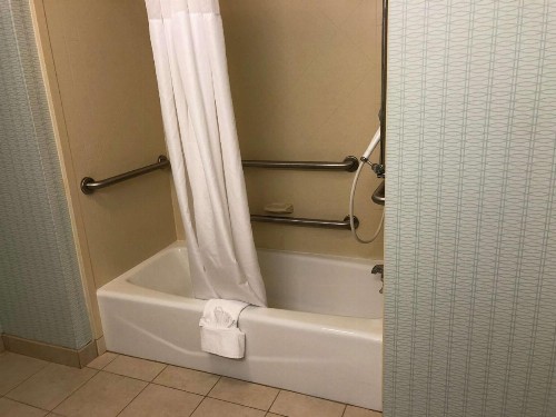 Hampton Inn & Suites Nashville at Opryland - image 3