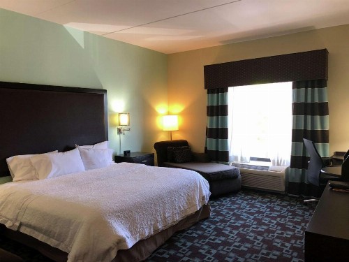 Hampton Inn & Suites Nashville at Opryland - image 44