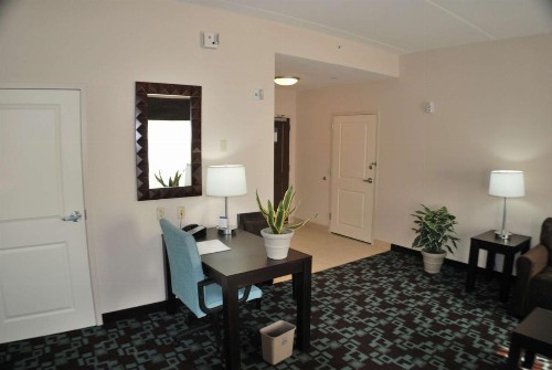 Hampton Inn & Suites Nashville at Opryland - image 6