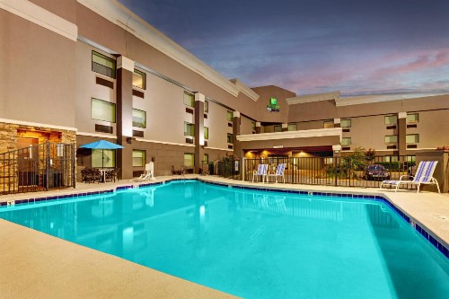 Holiday Inn Express Nashville W-I40 an IHG Hotel - image 25