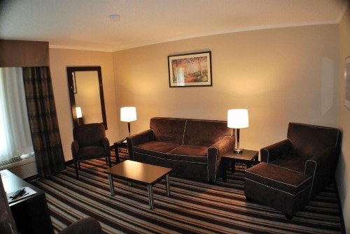 Holiday Inn Express Nashville W-I40 an IHG Hotel - image 27