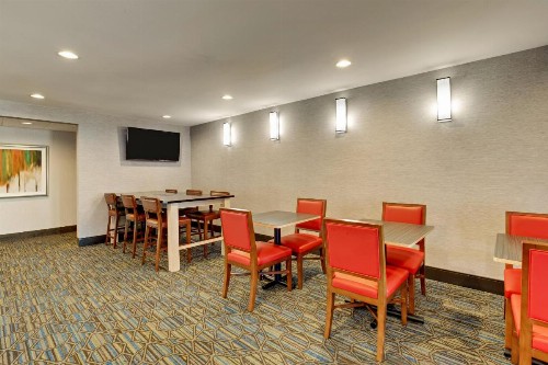 Holiday Inn Express Nashville W-I40 an IHG Hotel - image 29
