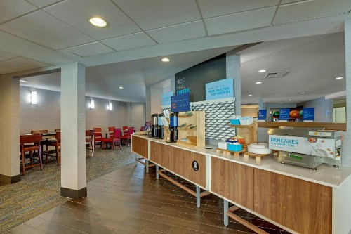 Holiday Inn Express Nashville W-I40 an IHG Hotel - image 32