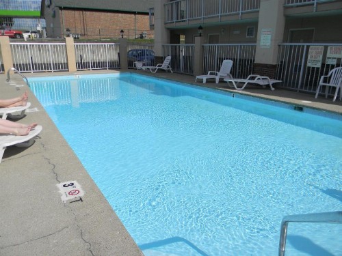 Days Inn by Wyndham Airport Nashville East - image 20