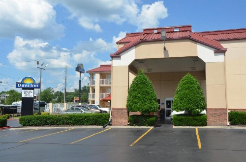 Days Inn by Wyndham Airport Nashville East - image 38