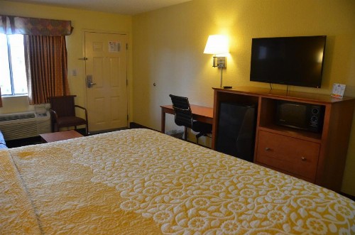 Days Inn by Wyndham Airport Nashville East - image 47
