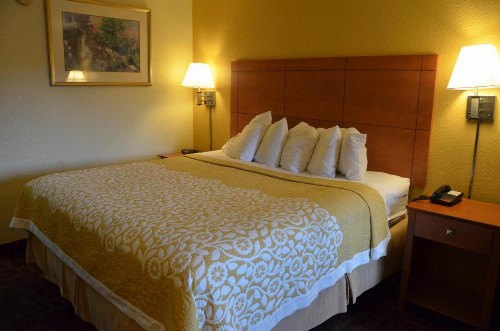 Days Inn by Wyndham Airport Nashville East - image 50