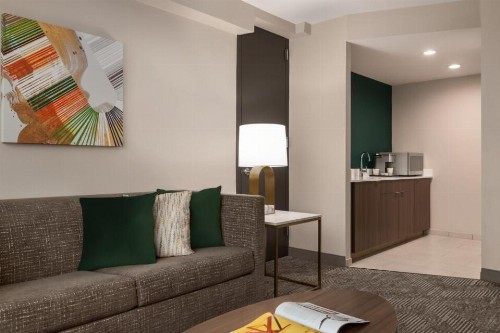 Clarion Hotel Downtown Nashville - Stadium - image 32