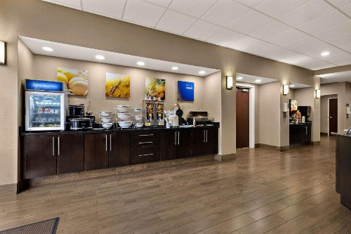 Comfort Suites Nashville - image 29