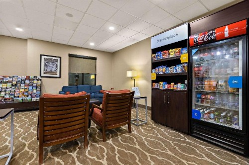 Comfort Suites Nashville - image 32