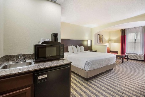 Best Western Suites near Opryland - image 11