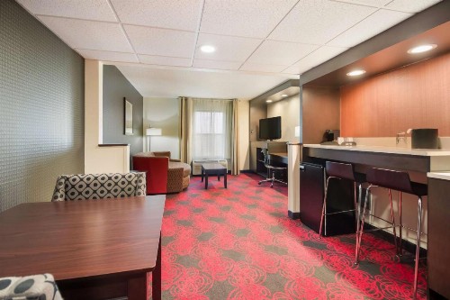 Best Western Suites near Opryland - image 25