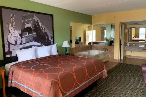 Super 8 by Wyndham Nashville Near Downtown / I-40 - image 29