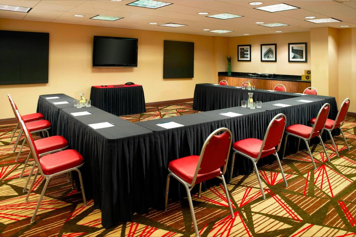 Four Points by Sheraton Nashville Airport - image 4